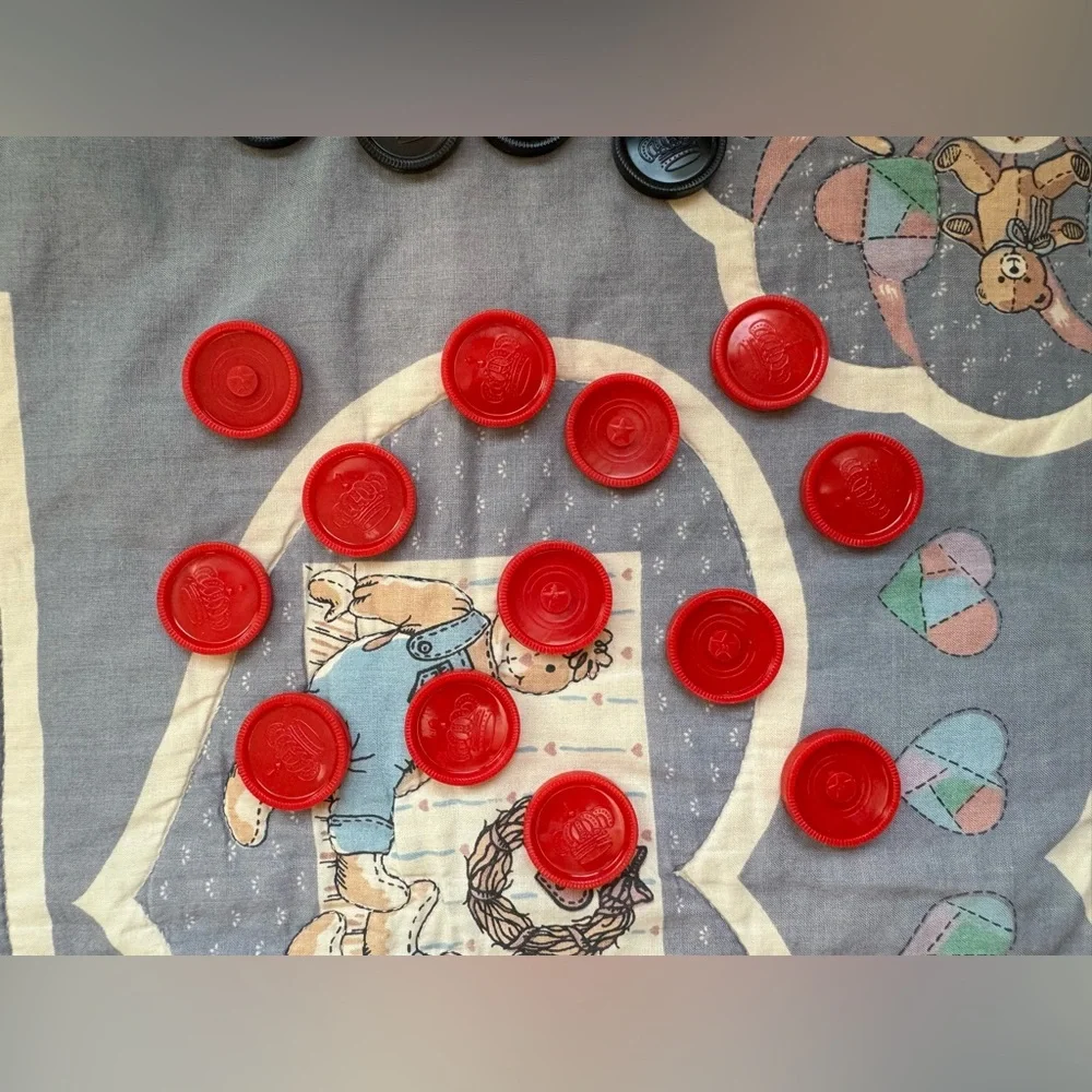 Checker Pieces - Picture 2 of 8